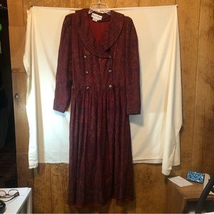 Jaggy Boutique wide collar red/purple patterned 6 button long sleeve dress 8